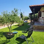 Dom wakacyjny Villa Trifon By Rentalspro - Nea Potidea Halkidiki Nea Poteidaia