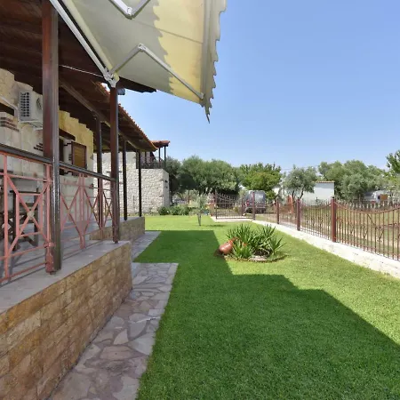 Casa de Férias Trifon By Rentalspro Services -nea Potidea Halkidiki Nea Poteidaia